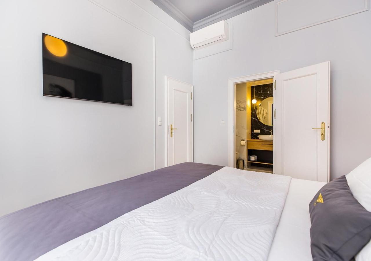 Bentis Luxury Apartments 克拉科夫 外观 照片
